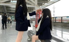 国产一卡2卡3卡4卡影视果冻